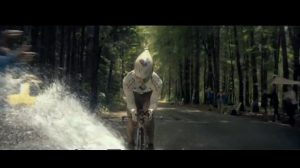 Assurance / Publicité : AG2R La Mondiale mouille le maillot