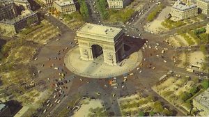 Le partage des torts pour un accrochage Place de l’Etoile à Paris