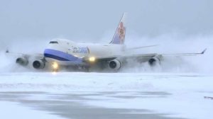 Météo France : Annulation de vols à Orly et Roissy en raison de la neige et du verglas