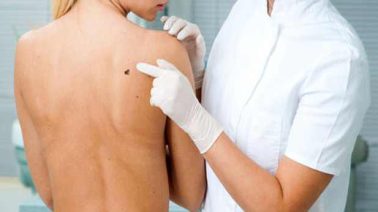 Les dermatologues consultent gratuitement aujourd’hui
