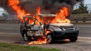 Nouvel An : Les victimes d’incendie de voitures doivent contacter leur assurance