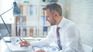 Dépassements d’honoraires : comment la complémentaire santé d’entreprise peut permettre aux salariés d’être mieux remboursés