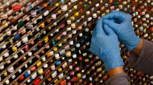 Santé : Faut-il vendre plus de médicaments génériques ?