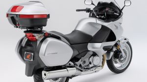 Assurer les accessoires ajoutés ou remplacés sur son deux-roues