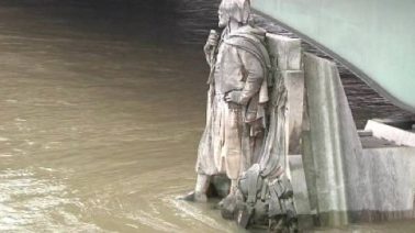 Trafic / Bison Futé : Des voies sur berges fermées à Paris dues à la montée du niveau de la Seine